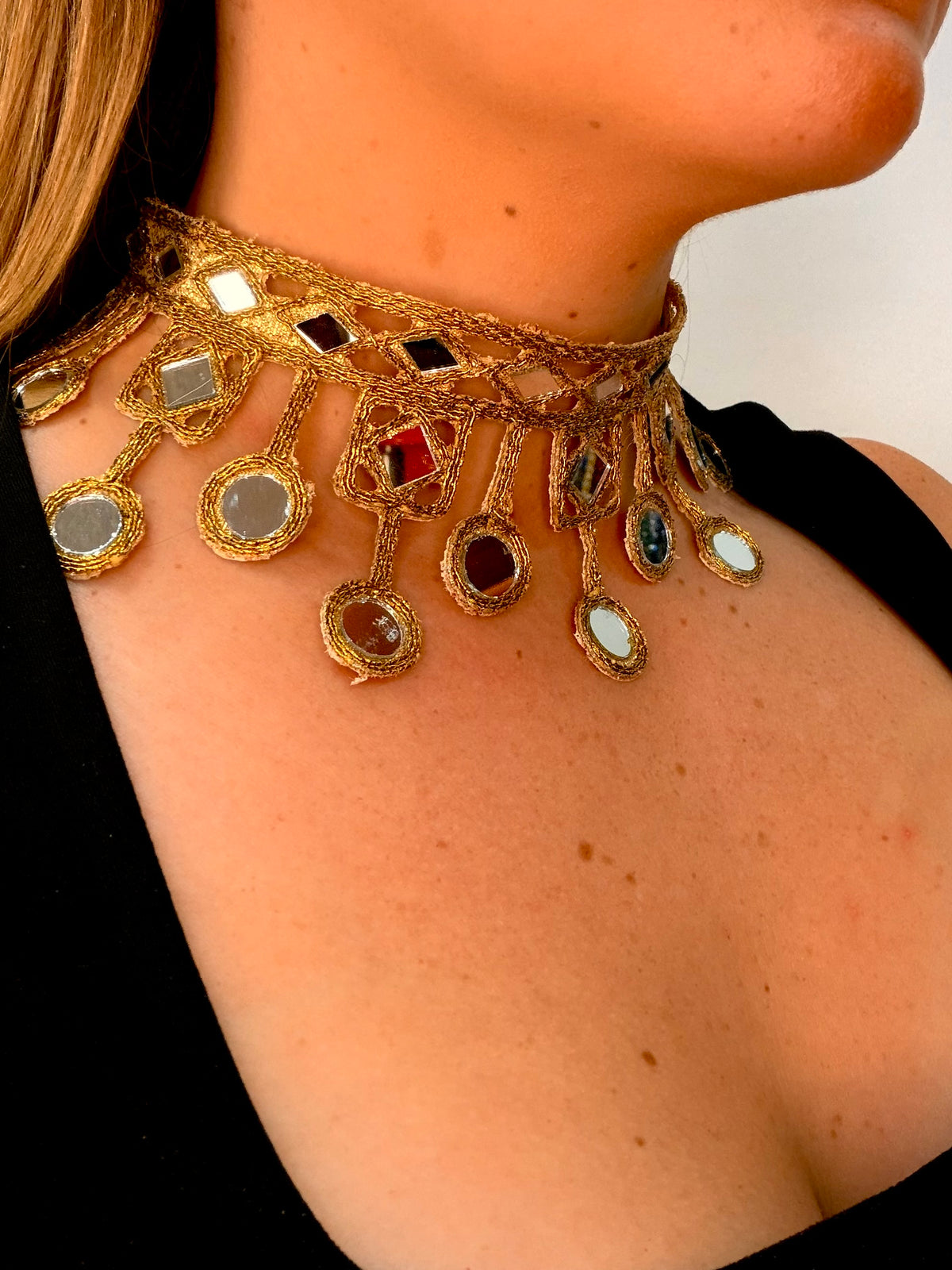CHOKER DE TELA ESPEJITOS