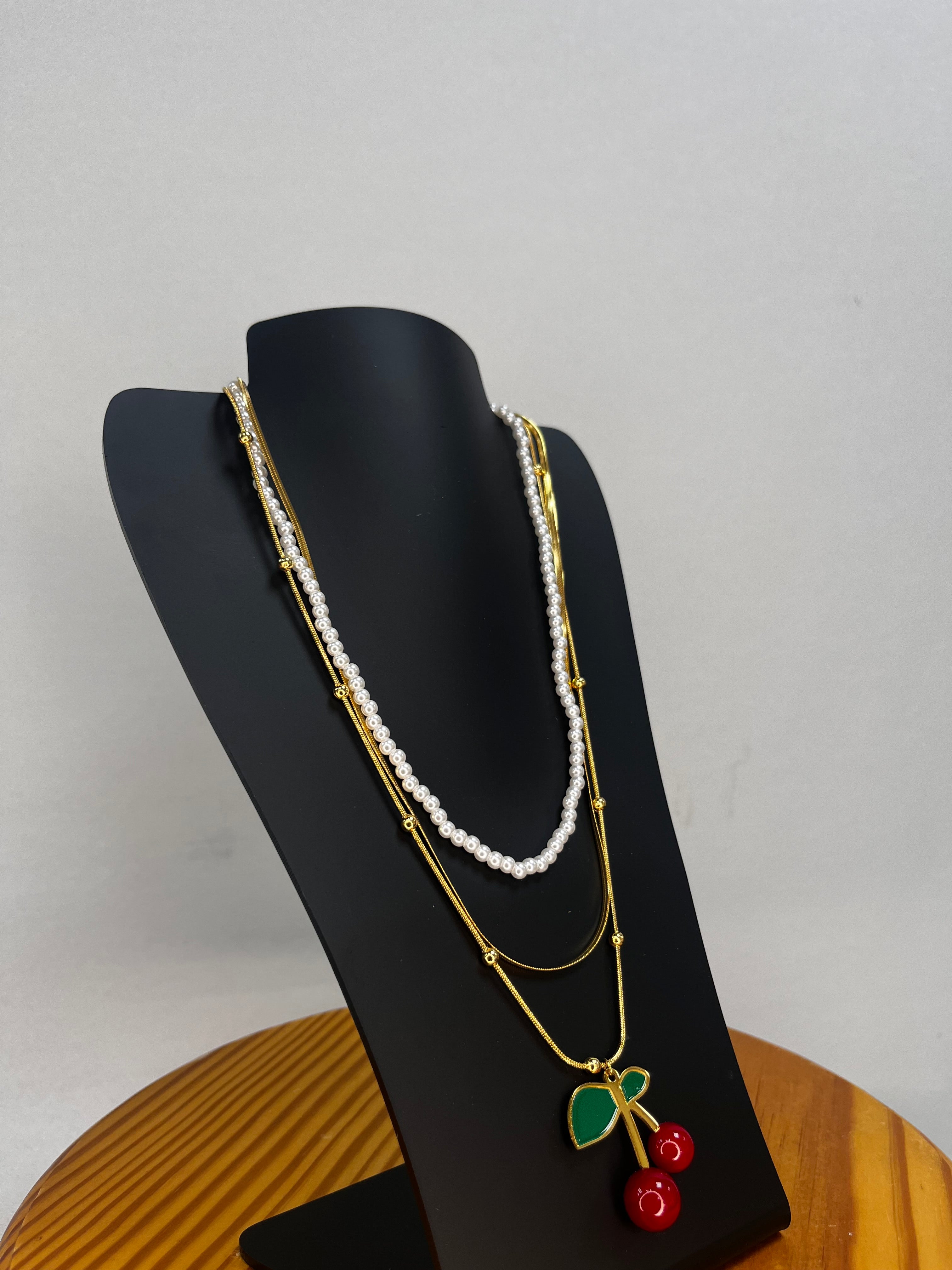 COLLAR TRIPLE CHERRY