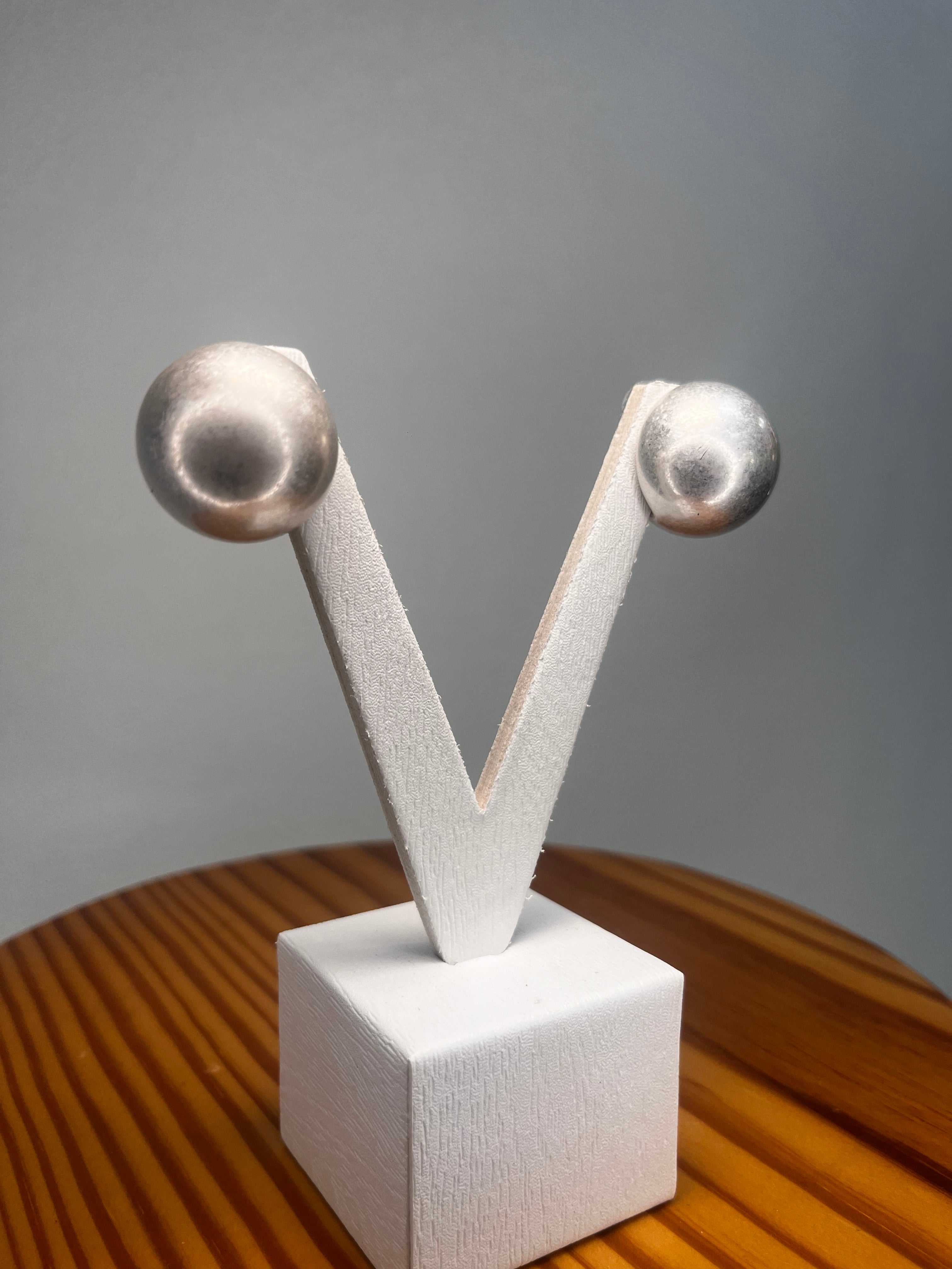 PENDIENTES BOLA PLATA
