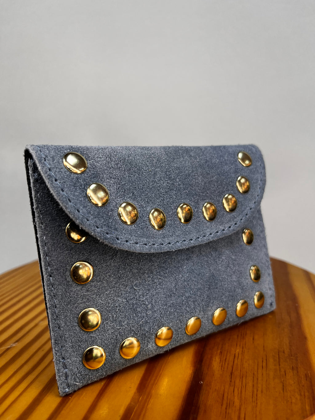 CARTERA TACHUELAS AZUL GRISÁCEO