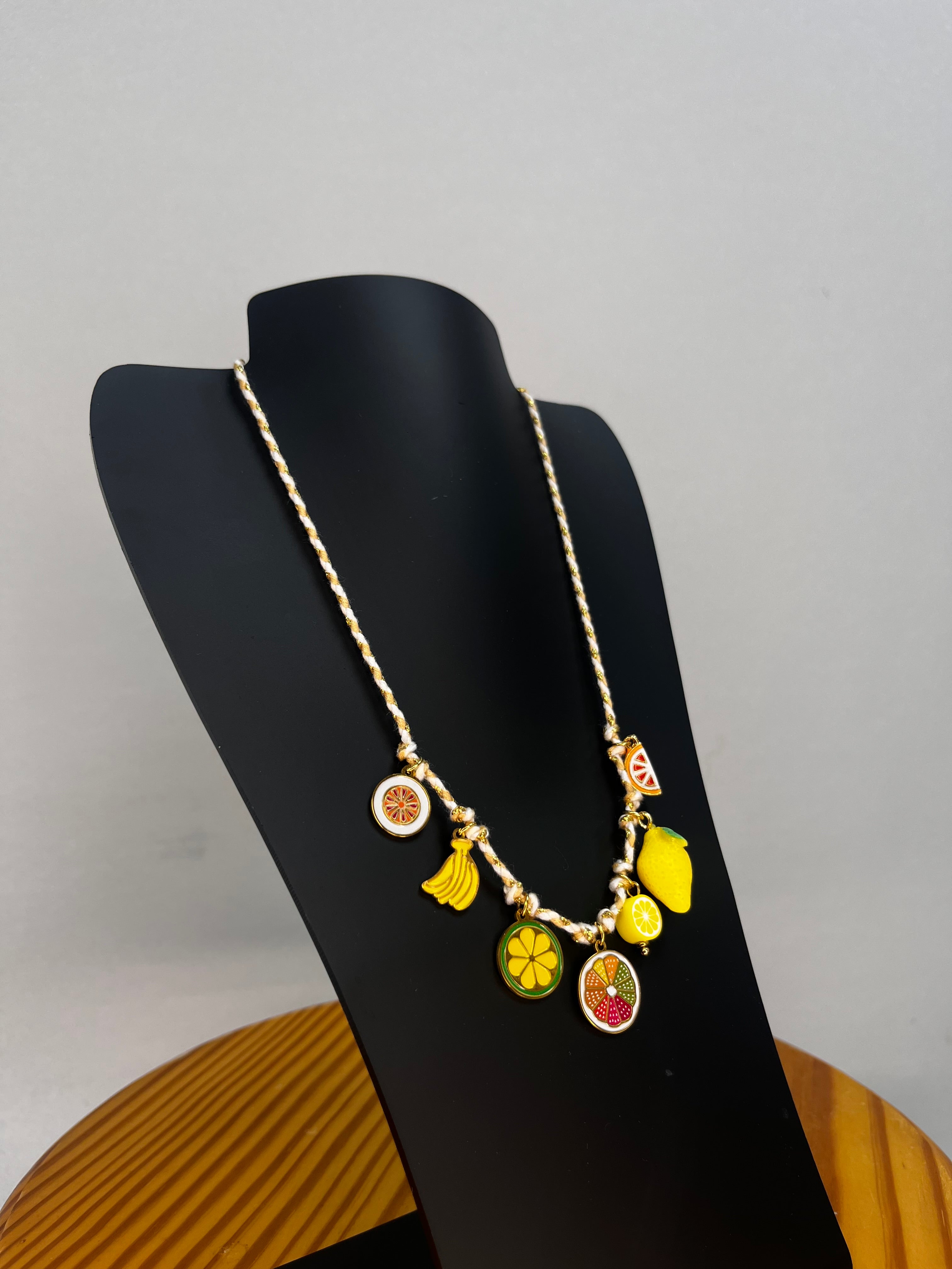 COLLAR TUTTI FRUTTI BLANCO