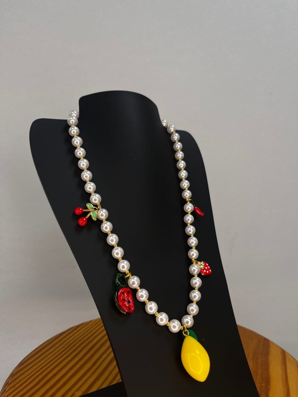 COLLAR PEARL & LEMON