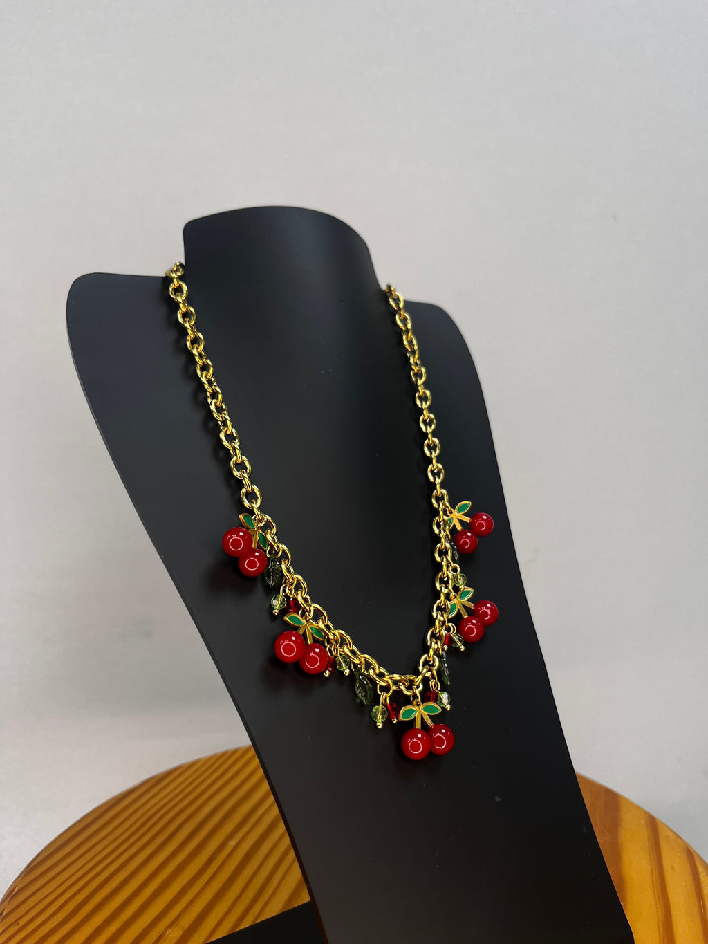 COLLAR MULTI CHERRY