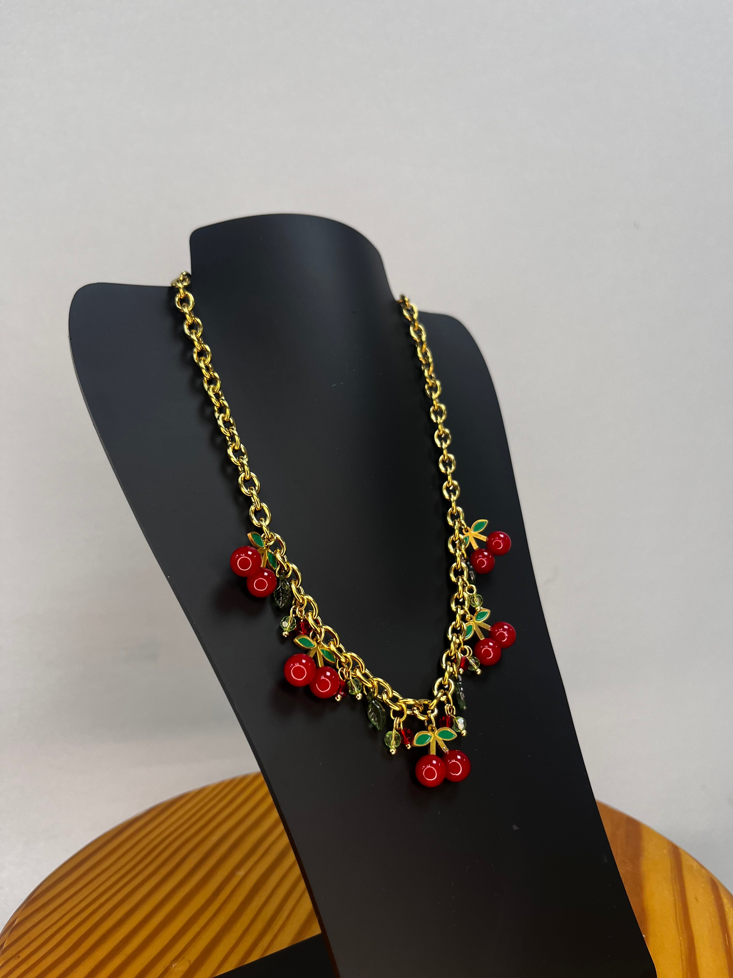 COLLAR MULTI CHERRY
