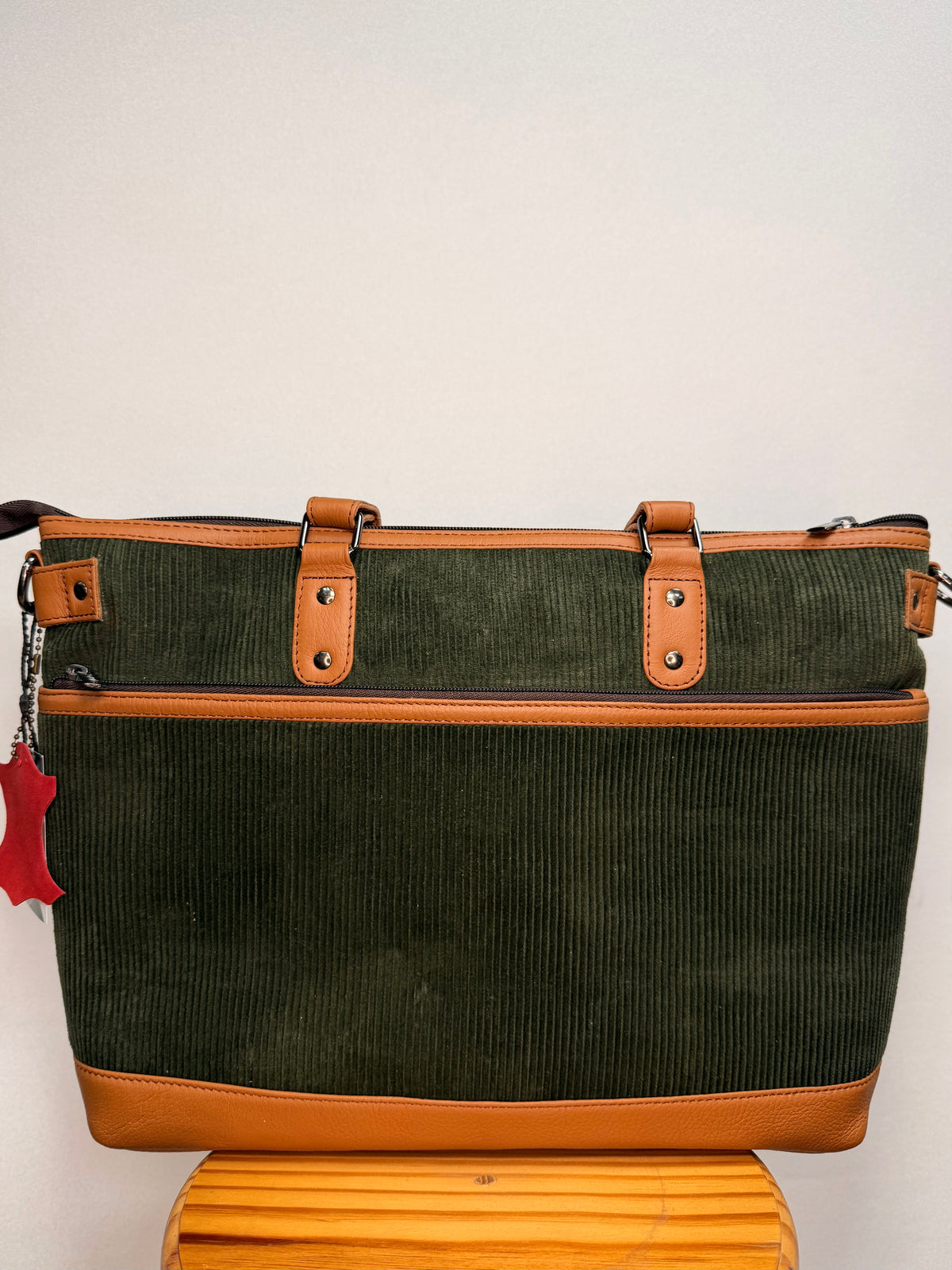 BOLSO DALIA SATCHEL CORDUROY SORUKA