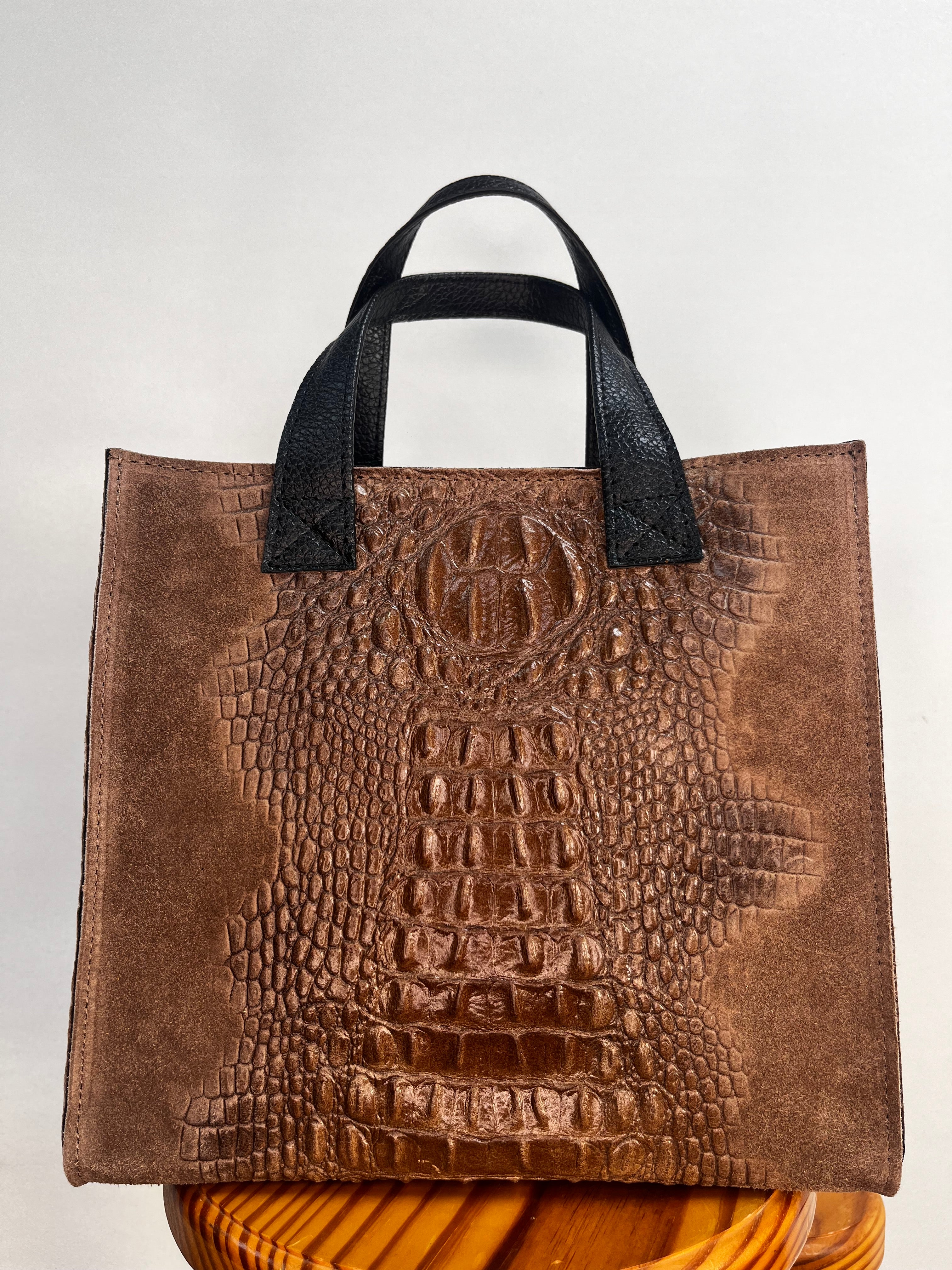BOLSO ANTE Y COCODRILO MEDIANO MARRÓN OSCURO
