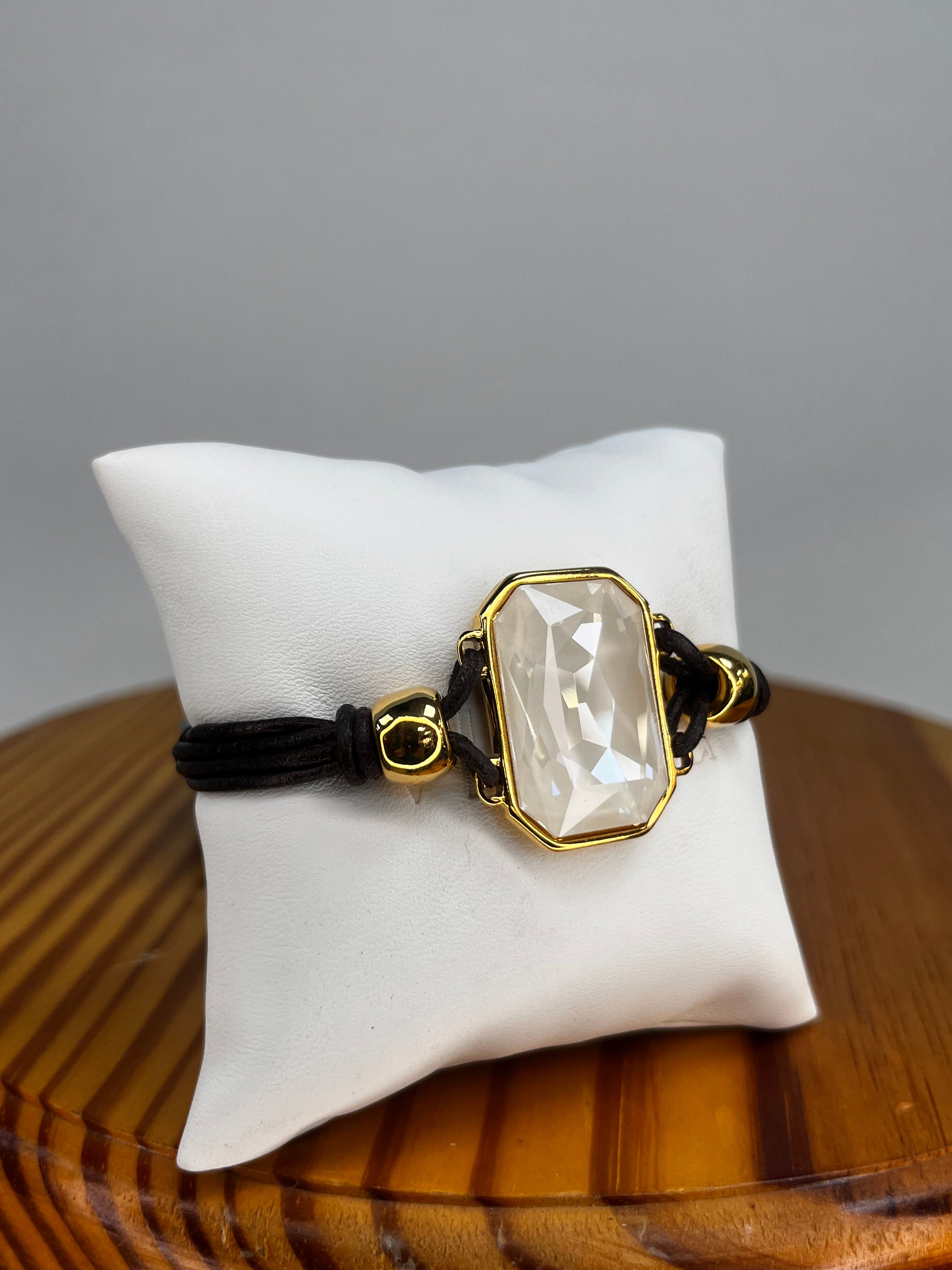 PULSERA ORO Y CUERO VIDDA