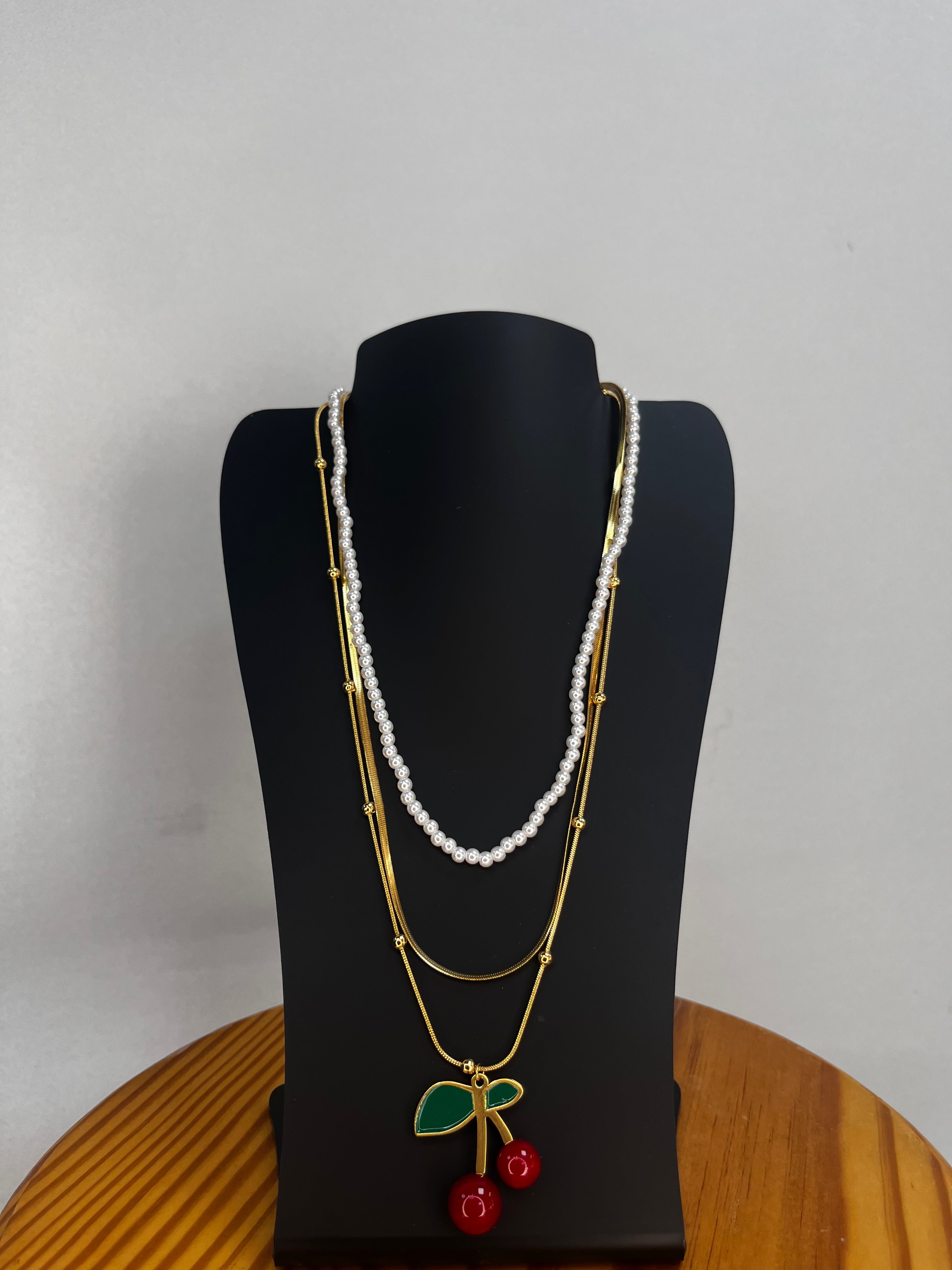 COLLAR TRIPLE CHERRY