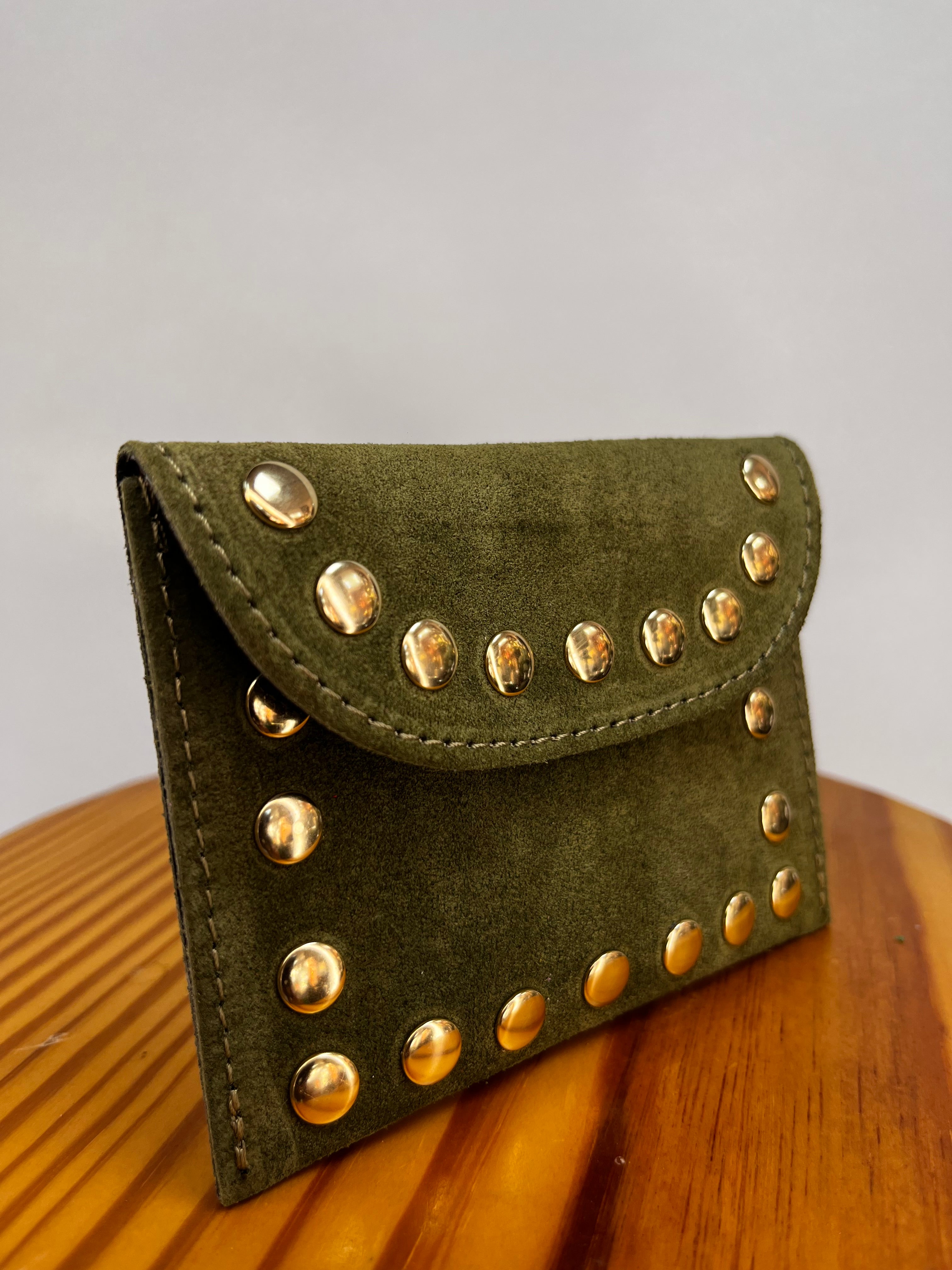 CARTERA TACHUELAS VERDE MILITAR