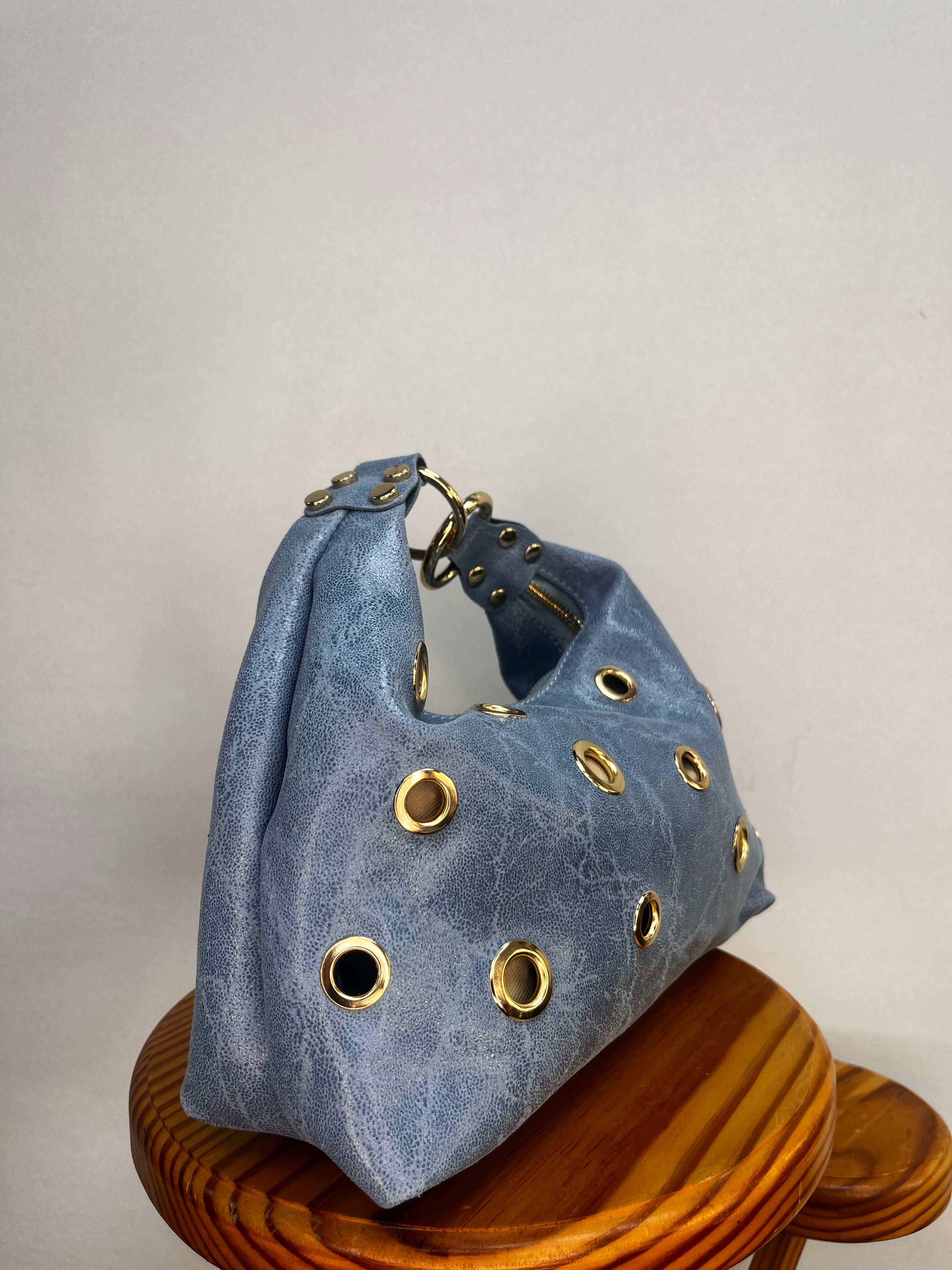 BOLSO BRILLO MINI TACHUELA ABIERTA AZUL