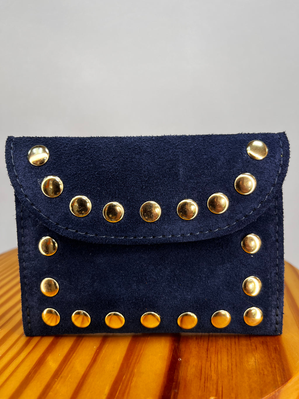 CARTERA TACHUELAS AZUL MARINO